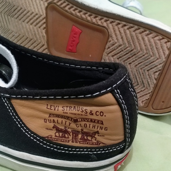 Mens LEVI Black Jordy Buck Lace Up Canvas Shoe 10 - Picture 7 of 8